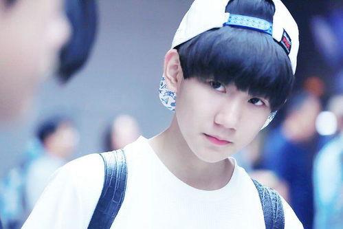 王源明星爆料娱乐圈视频,娱乐圈背后的真实故事